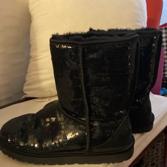 Ugg Black Mini sequin boot - Picture 3 of 4